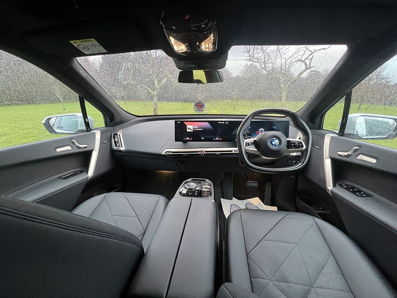 BMW iX 40 76.6kWh M Sport SUV 5dr Electric Auto xDrive (326 ps) SUV Automatic Electric | 4WD|360 - U10659