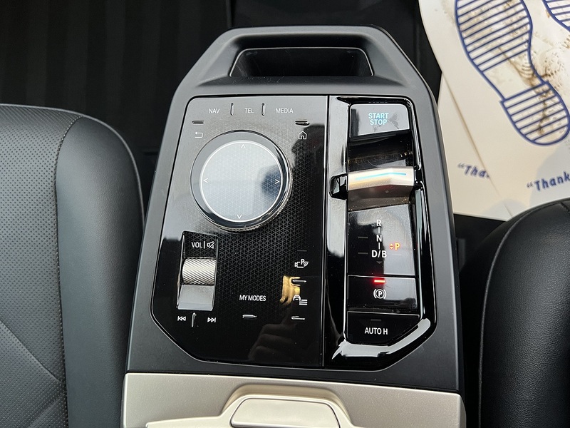 BMW iX 40 76.6kWh M Sport SUV 5dr Electric Auto xDrive (326 ps) SUV Automatic Electric | 4WD|360 - U10659