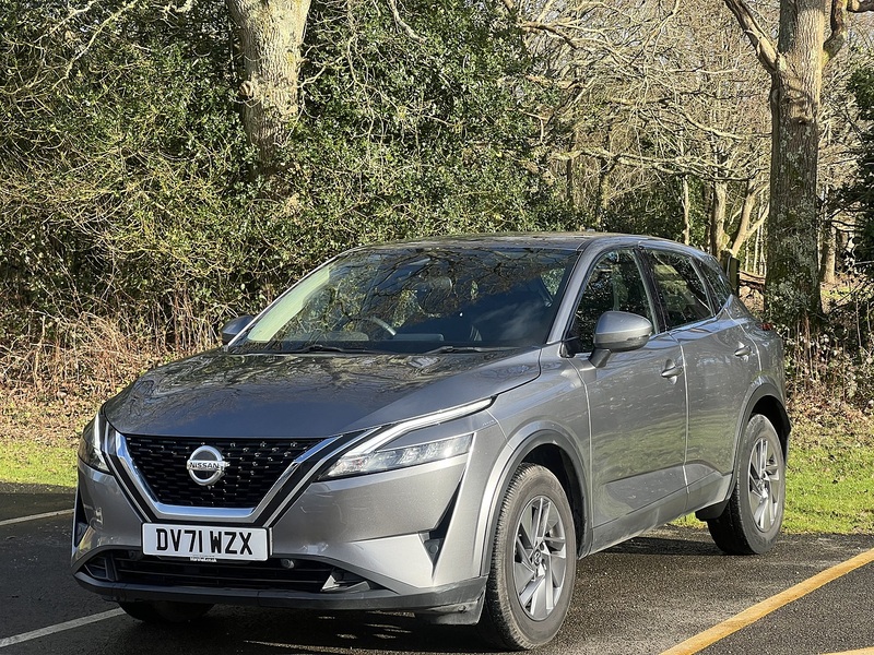 Nissan Qashqai 1.3 DIG-T MHEV Acenta Premium SUV 5dr Petrol Hybrid XTRON Euro 6 (s/s) (158 ps) - U10660