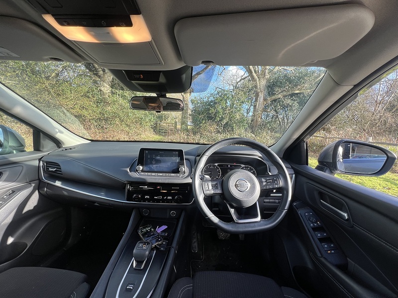 Nissan Qashqai 1.3 DIG-T MHEV Acenta Premium SUV 5dr Petrol Hybrid XTRON Euro 6 (s/s) (158 ps) - U10660