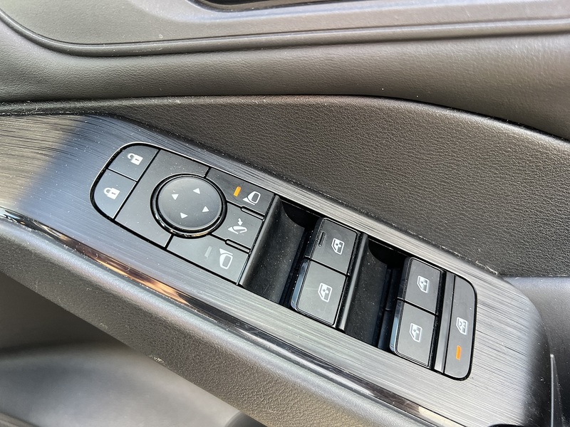 Nissan Qashqai 1.3 DIG-T MHEV Acenta Premium SUV 5dr Petrol Hybrid XTRON Euro 6 (s/s) (158 ps) - U10660