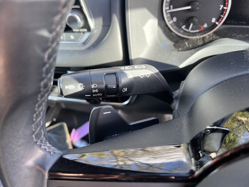 Nissan Qashqai 1.3 DIG-T MHEV Acenta Premium SUV 5dr Petrol Hybrid XTRON Euro 6 (s/s) (158 ps) - U10660