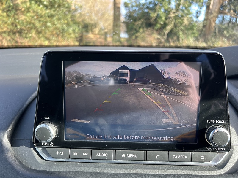 Nissan Qashqai 1.3 DIG-T MHEV Acenta Premium SUV 5dr Petrol Hybrid XTRON Euro 6 (s/s) (158 ps) - U10660