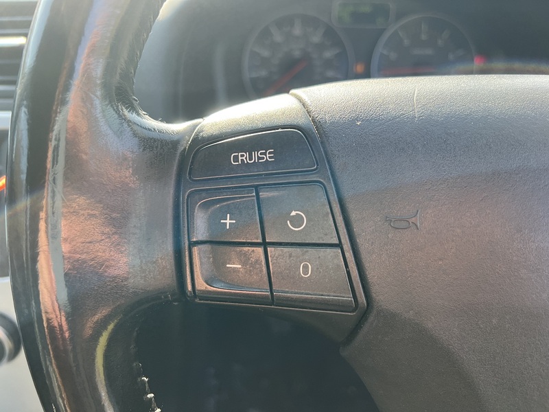 Volvo S40 2.0 SE Lux Edition Saloon 4dr Petrol Manual Euro 5 (145 ps) Saloon Manual Petrol | S/NAV|PARK - U10666