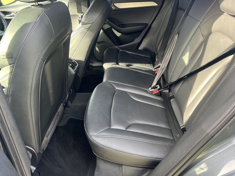 Audi Q3 2.0 TDI S line SUV 5dr Diesel Manual quattro Euro 5 (s/s) (140 ps) SUV Manual Diesel | - U10667