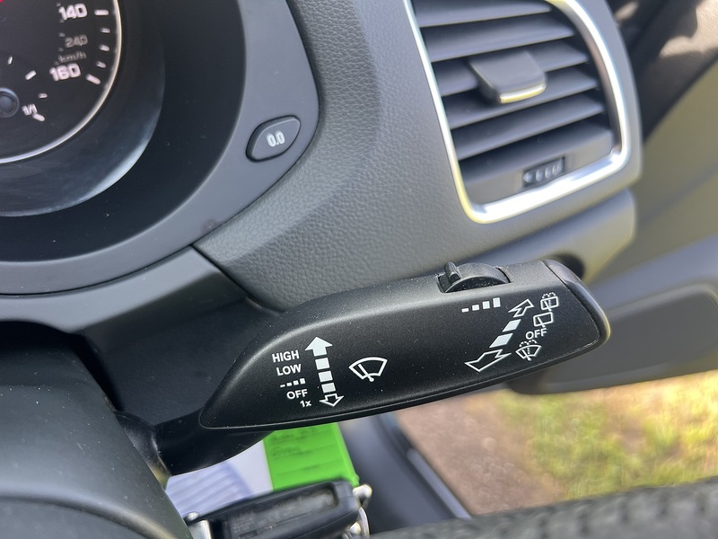 Audi Q3 2.0 TDI S line SUV 5dr Diesel Manual quattro Euro 5 (s/s) (140 ps) SUV Manual Diesel | - U10667