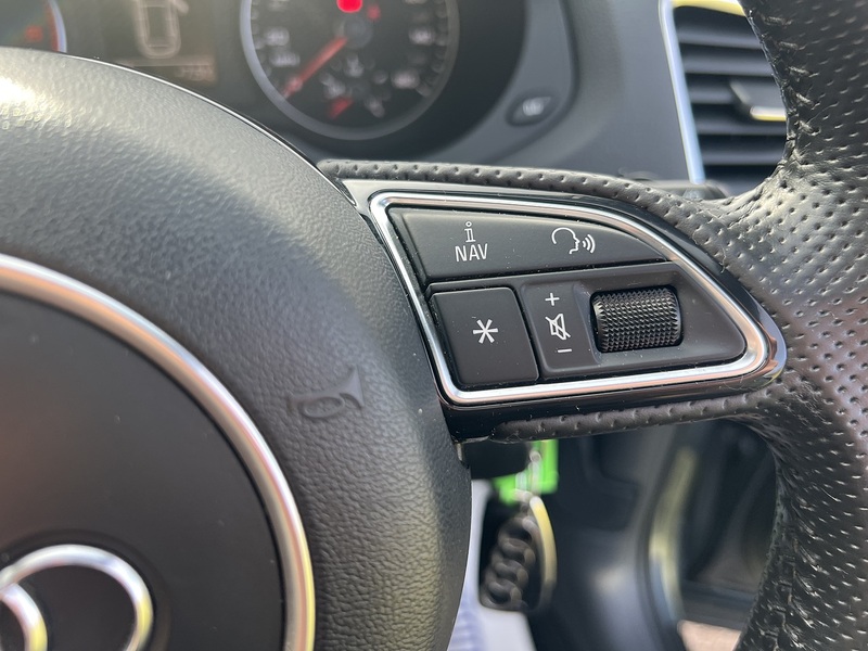 Audi Q3 2.0 TDI S line SUV 5dr Diesel Manual quattro Euro 5 (s/s) (140 ps) SUV Manual Diesel | - U10667