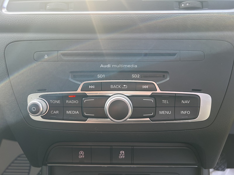 Audi Q3 2.0 TDI S line SUV 5dr Diesel Manual quattro Euro 5 (s/s) (140 ps) SUV Manual Diesel | - U10667