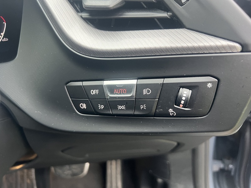 BMW 1 Series 2.0 M135i Hatchback 5dr Petrol Auto xDrive Euro 6 (s/s) (306 ps) Hatchback Automatic Petrol | - U10672