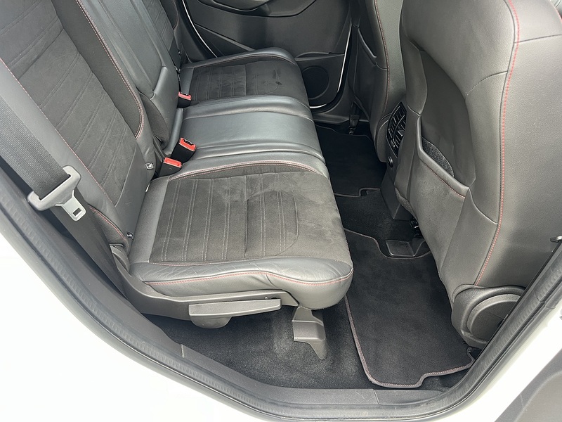 Ford Kuga 1.5 TDCi ST-Line SUV 5dr Diesel Manual Euro 6 (s/s) (120 ps) SUV Manual Diesel | FULL SERVICE - U10684