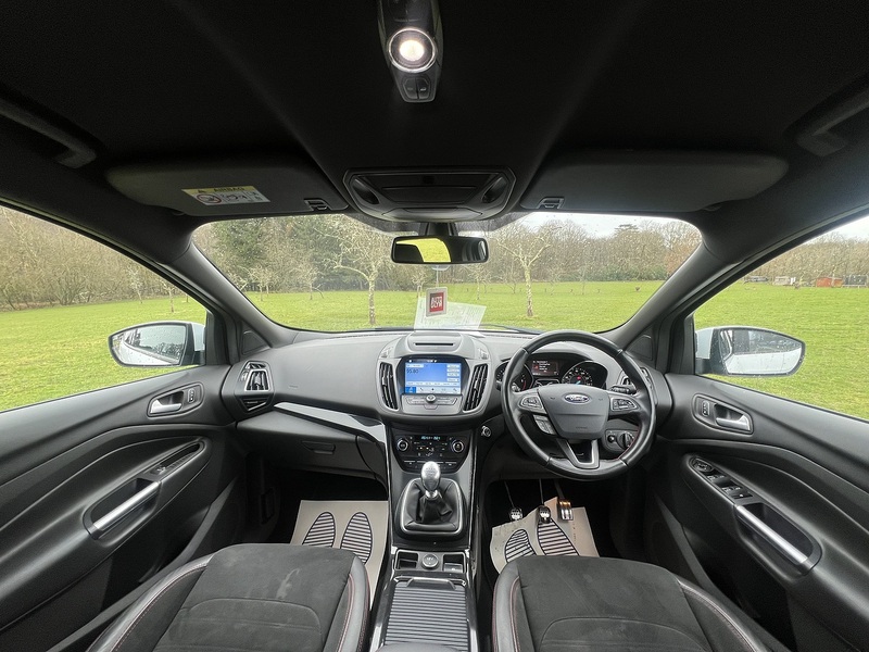 Ford Kuga 1.5 TDCi ST-Line SUV 5dr Diesel Manual Euro 6 (s/s) (120 ps) SUV Manual Diesel | FULL SERVICE - U10684