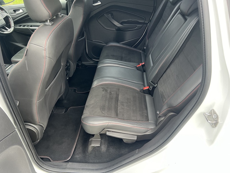 Ford Kuga 1.5 TDCi ST-Line SUV 5dr Diesel Manual Euro 6 (s/s) (120 ps) SUV Manual Diesel | FULL SERVICE - U10684