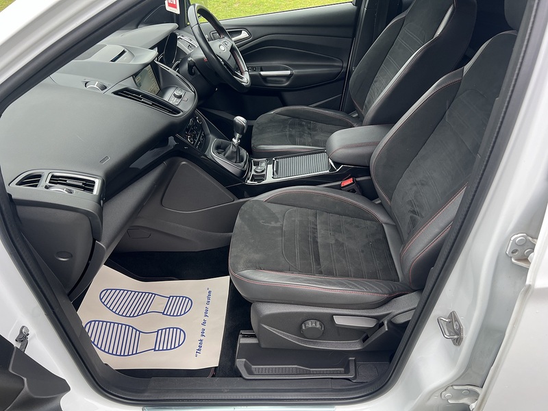 Ford Kuga 1.5 TDCi ST-Line SUV 5dr Diesel Manual Euro 6 (s/s) (120 ps) SUV Manual Diesel | FULL SERVICE - U10684