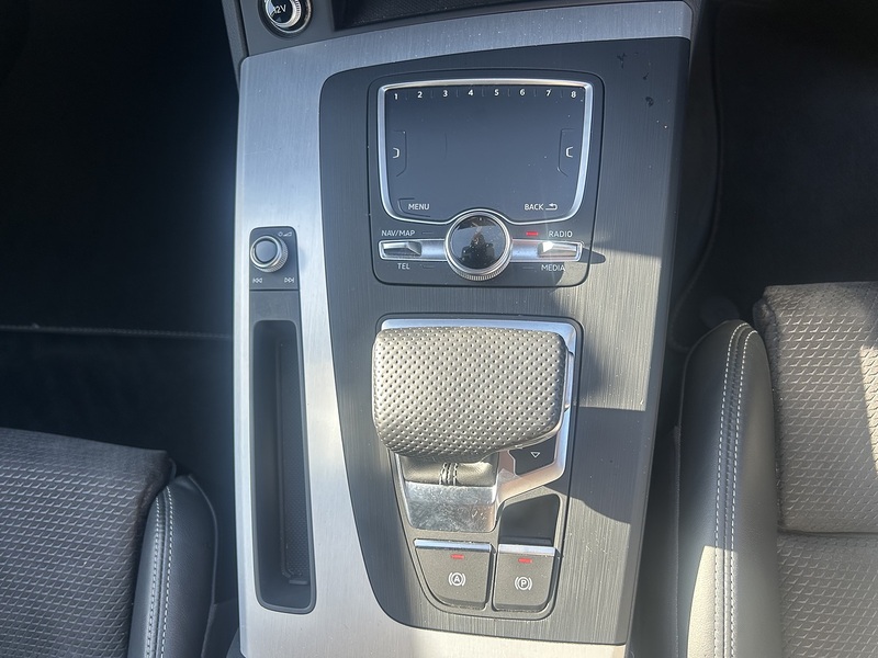 Audi Q5 2.0 TFSI S line SUV 5dr Petrol S Tronic quattro Euro 6 (s/s) (252 ps) SUV Automatic Petrol | FULL - U10711