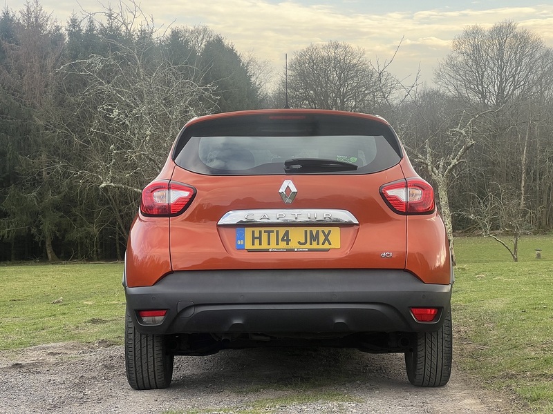 Renault Captur 1.5 dCi Dynamique MediaNav SUV 5dr Diesel EDC Euro 5 (90 ps) | NAV|17's|PARK DISTANCE|B/TOOTH - U10717