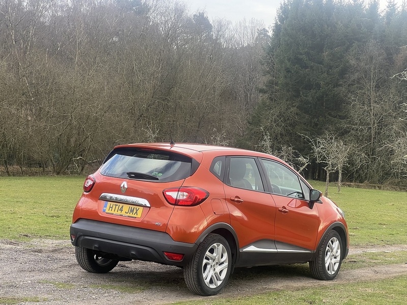 Renault Captur 1.5 dCi Dynamique MediaNav SUV 5dr Diesel EDC Euro 5 (90 ps) | NAV|17's|PARK DISTANCE|B/TOOTH - U10717