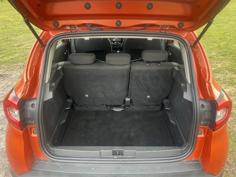 Renault Captur 1.5 dCi Dynamique MediaNav SUV 5dr Diesel EDC Euro 5 (90 ps) | NAV|17's|PARK DISTANCE|B/TOOTH - U10717