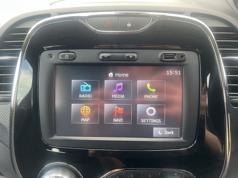 Renault Captur 1.5 dCi Dynamique MediaNav SUV 5dr Diesel EDC Euro 5 (90 ps) | NAV|17's|PARK DISTANCE|B/TOOTH - U10717