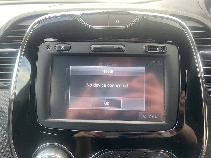 Renault Captur 1.5 dCi Dynamique MediaNav SUV 5dr Diesel EDC Euro 5 (90 ps) | NAV|17's|PARK DISTANCE|B/TOOTH - U10717