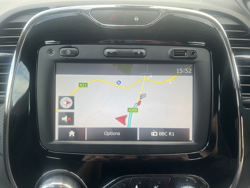 Renault Captur 1.5 dCi Dynamique MediaNav SUV 5dr Diesel EDC Euro 5 (90 ps) | NAV|17's|PARK DISTANCE|B/TOOTH - U10717