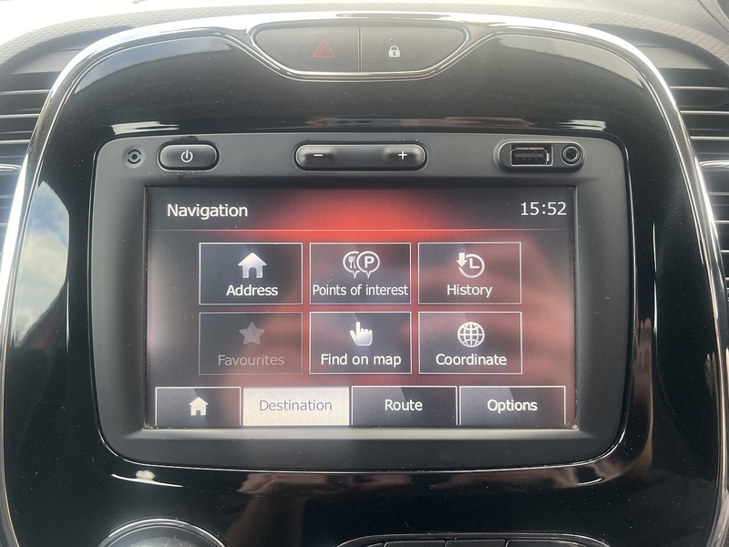 Renault Captur 1.5 dCi Dynamique MediaNav SUV 5dr Diesel EDC Euro 5 (90 ps) | NAV|17's|PARK DISTANCE|B/TOOTH - U10717