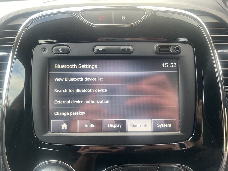 Renault Captur 1.5 dCi Dynamique MediaNav SUV 5dr Diesel EDC Euro 5 (90 ps) | NAV|17's|PARK DISTANCE|B/TOOTH - U10717