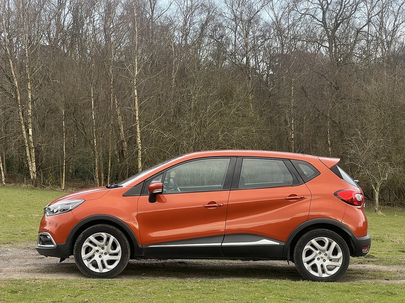Renault Captur 1.5 dCi Dynamique MediaNav SUV 5dr Diesel EDC Euro 5 (90 ps) | NAV|17's|PARK DISTANCE|B/TOOTH - U10717