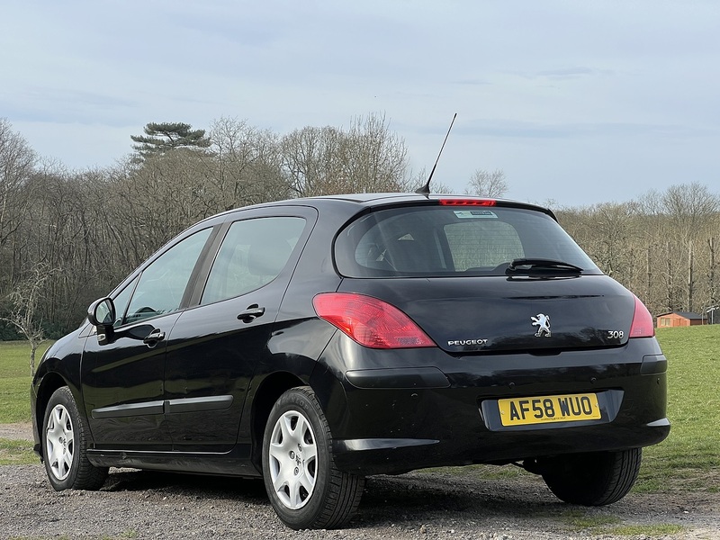 Peugeot 308 1.6 VTi S Hatchback 5dr Petrol Automatic (174 g/km, 120 bhp) - U10746
