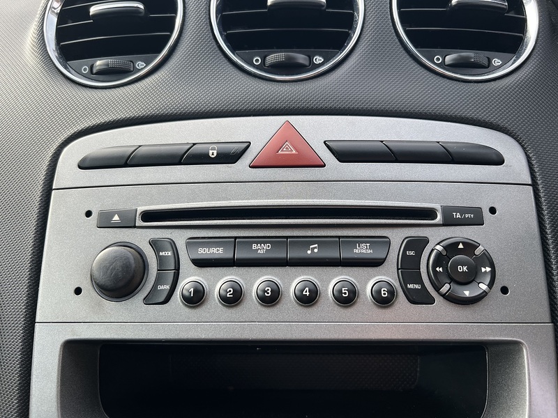 Peugeot 308 1.6 VTi S Hatchback 5dr Petrol Automatic (174 g/km, 120 bhp) - U10746