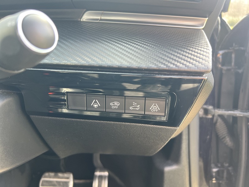 Peugeot 508 2.0 BlueHDi First Edition Fastback 5dr Diesel EAT Euro 6 (s/s) (180 ps) Hatchback Automatic Diesel | - U10749