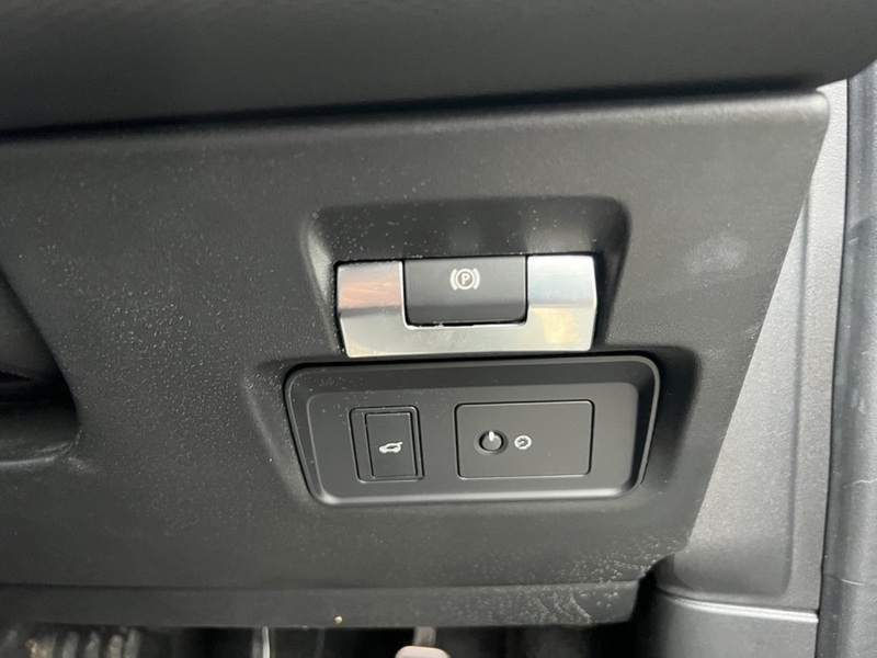 Land Rover Discovery Sport 2.0 D180 MHEV R-Dynamic SE SUV 5dr Diesel Auto 4WD Euro 6 (s/s) (180 ps) SUV Automatic Diesel | FULL - U10750