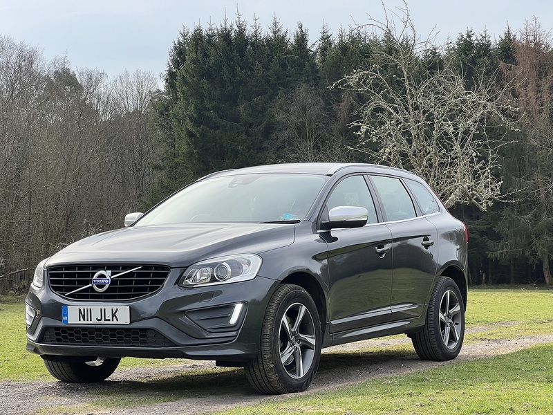 Volvo XC60 2.4 D5 R-Design Lux Nav SUV 5dr Diesel Auto AWD Euro 6 (s/s) (220 ps) SUV Automatic Diesel | - U10756