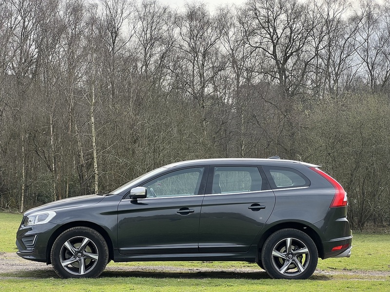 Volvo XC60 2.4 D5 R-Design Lux Nav SUV 5dr Diesel Auto AWD Euro 6 (s/s) (220 ps) SUV Automatic Diesel | - U10756