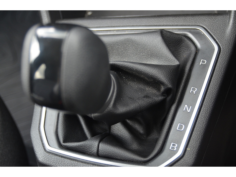 Dacia Jogger 1.6 TCe-h EXTREME MPV 5dr Petrol Hybrid Auto Euro 6 (s/s) (140 ps) MPV Automatic Petrol Hybrid | 7 - U10759