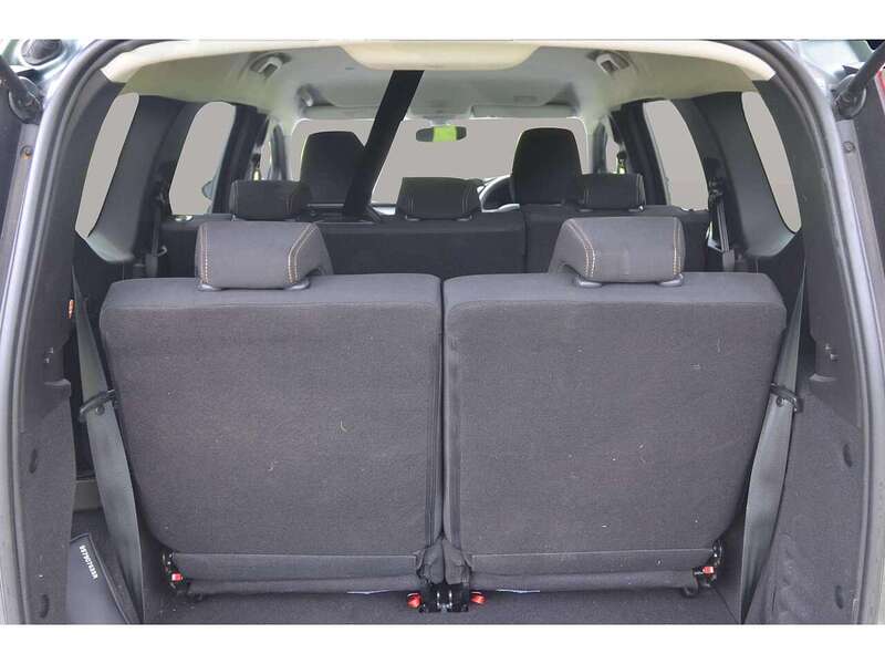 Dacia Jogger 1.6 TCe-h EXTREME MPV 5dr Petrol Hybrid Auto Euro 6 (s/s) (140 ps) MPV Automatic Petrol Hybrid | 7 - U10759