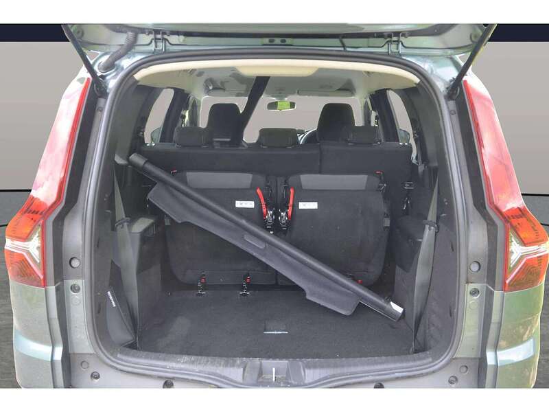 Dacia Jogger 1.6 TCe-h EXTREME MPV 5dr Petrol Hybrid Auto Euro 6 (s/s) (140 ps) MPV Automatic Petrol Hybrid | 7 - U10759