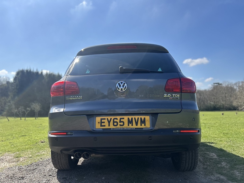 Volkswagen Tiguan 2.0 TDI BlueMotion Tech Match SUV 5dr Diesel Manual 4WD Euro 6 (s/s) (150 ps) SUV Manual Diesel | - U10766