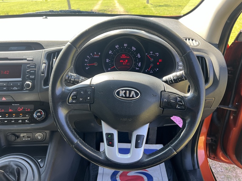 Kia Sportage 2.0 CRDi KX-3 SUV 5dr Diesel Manual AWD Euro 5 (134 bhp) - U10768