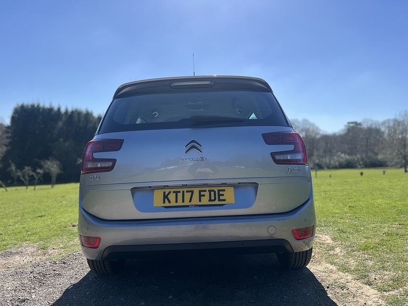 Citroen Grand C4 Picasso 1.2 PureTech Touch Edition MPV 5dr Petrol Manual Euro 6 (s/s) (130 ps) MPV Manual Petrol | MOT - U10770