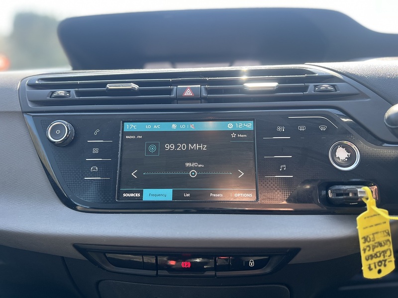 Citroen Grand C4 Picasso 1.2 PureTech Touch Edition MPV 5dr Petrol Manual Euro 6 (s/s) (130 ps) MPV Manual Petrol | MOT - U10770