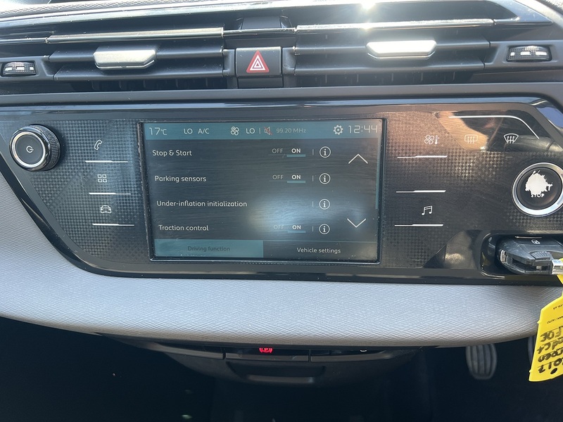 Citroen Grand C4 Picasso 1.2 PureTech Touch Edition MPV 5dr Petrol Manual Euro 6 (s/s) (130 ps) MPV Manual Petrol | MOT - U10770