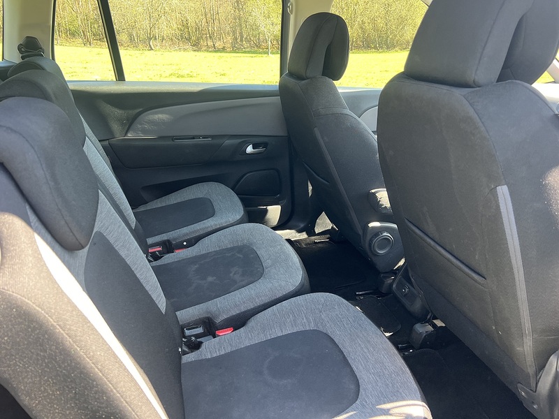 Citroen Grand C4 Picasso 1.2 PureTech Touch Edition MPV 5dr Petrol Manual Euro 6 (s/s) (130 ps) MPV Manual Petrol | MOT - U10770