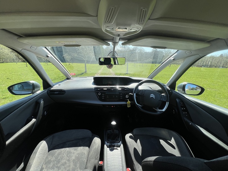 Citroen Grand C4 Picasso 1.2 PureTech Touch Edition MPV 5dr Petrol Manual Euro 6 (s/s) (130 ps) MPV Manual Petrol | MOT - U10770