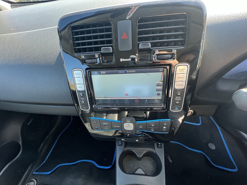 Nissan Leaf 30kWh Tekna Hatchback 5dr Electric Auto (109 bhp) Hatchback Automatic Electric | 360 CAM|COLD - U10772