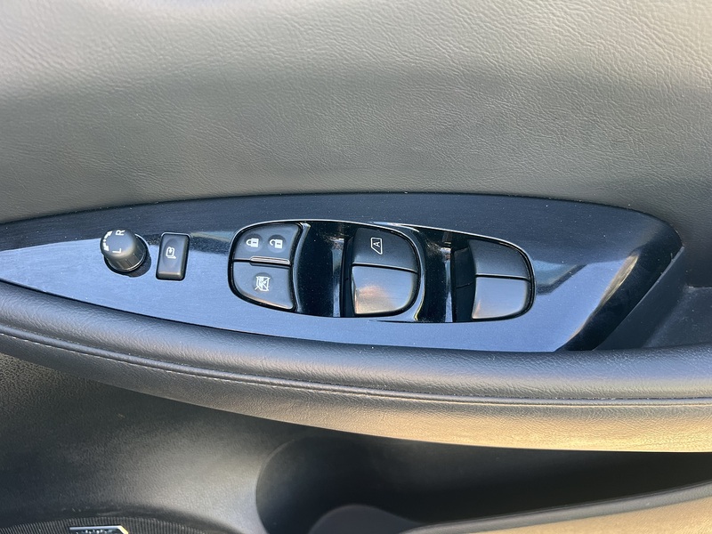 Nissan Leaf 30kWh Tekna Hatchback 5dr Electric Auto (109 bhp) Hatchback Automatic Electric | 360 CAM|COLD - U10772