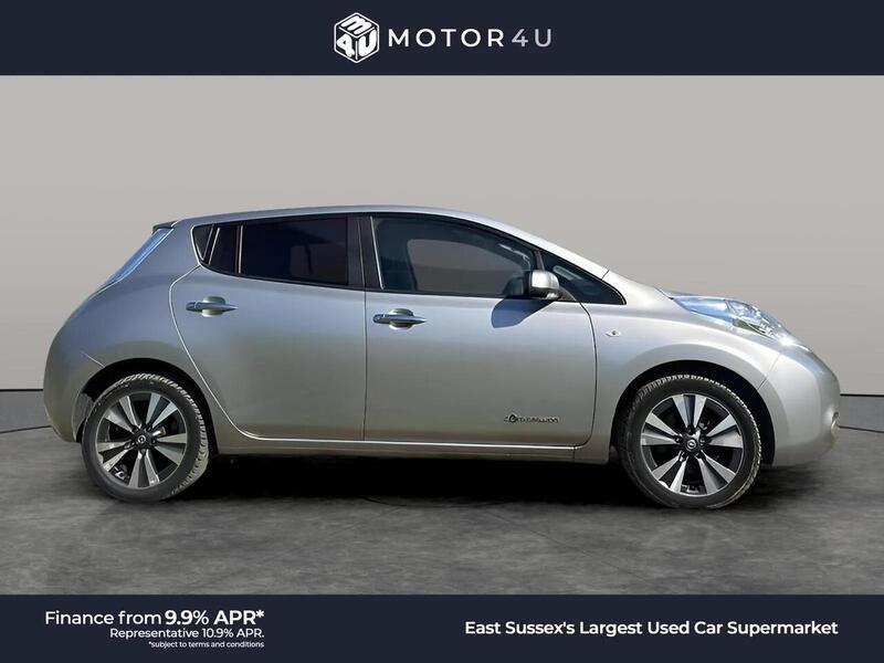 Nissan Leaf 30kWh Tekna Hatchback 5dr Electric Auto (109 bhp) Hatchback Automatic Electric | 360 CAM|COLD - U10772