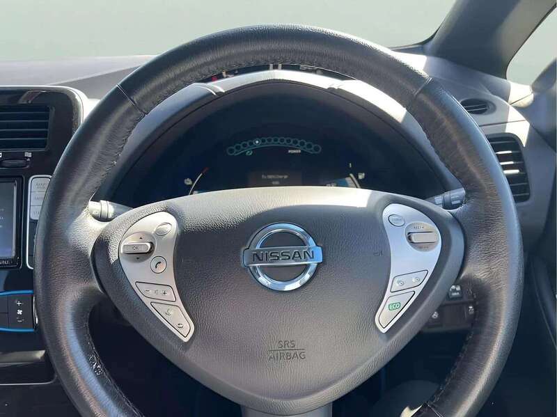 Nissan Leaf 30kWh Tekna Hatchback 5dr Electric Auto (109 bhp) Hatchback Automatic Electric | 360 CAM|COLD - U10772