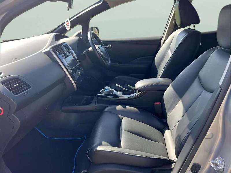 Nissan Leaf 30kWh Tekna Hatchback 5dr Electric Auto (109 bhp) Hatchback Automatic Electric | 360 CAM|COLD - U10772