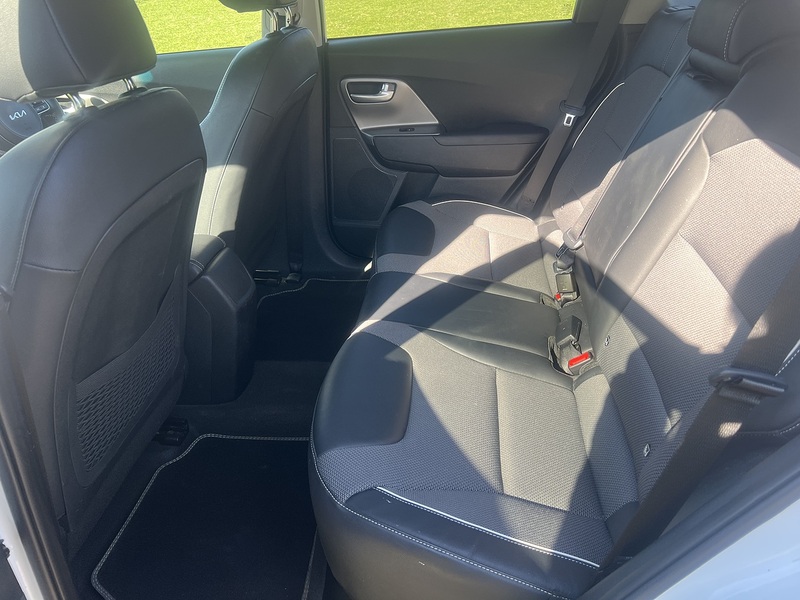 Kia Niro 64kWh 2 SUV 5dr Electric Auto (201 bhp) SUV Automatic Electric | APPLE|R/CAM|CRUISE|NAV - U10774