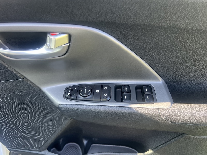 Kia Niro 64kWh 2 SUV 5dr Electric Auto (201 bhp) SUV Automatic Electric | APPLE|R/CAM|CRUISE|NAV - U10774